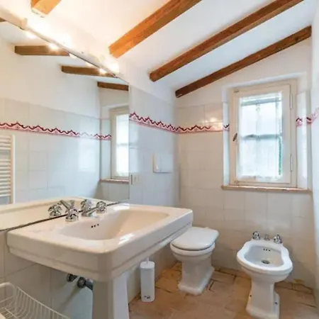 La Francesca Kır Evi Cetona